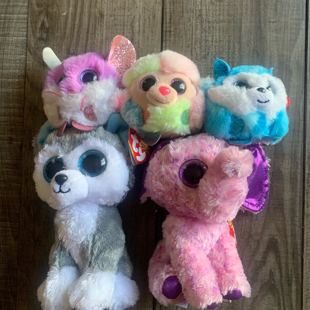 Ty set of 5 bundle beanie babies . Great for any age super cute .